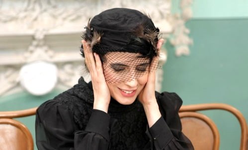 پله‌ی پرواز / نیم نگاهی به فيلم پله‌ي آخر به بهانه توزیع در شبكه نمايش خانگي