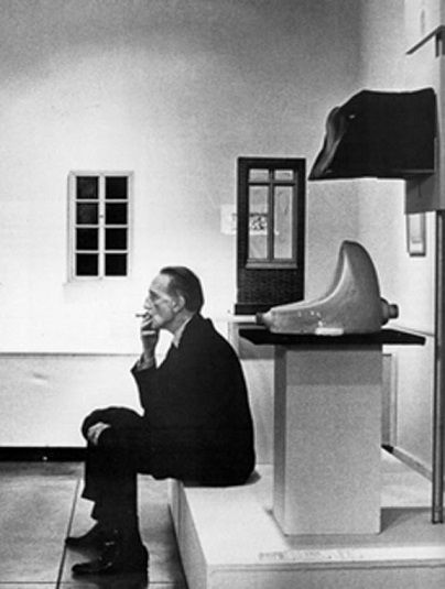 صد سالگی کاسه توالت [چشمه]ی مارسل دوشان!