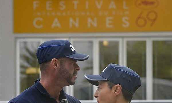 رعب آفرینی فرانسوی‌ها در جشنواره فیلم کن به سبک داعش!